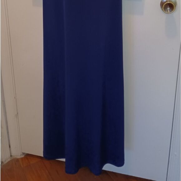 Navy Crisscross Patterned Evening Gown Plus Sz 16 - Beaded Neckline - Picture 6 of 13